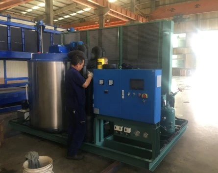 Mesin es serpihan berpendingin udara 5 ton ke Oman